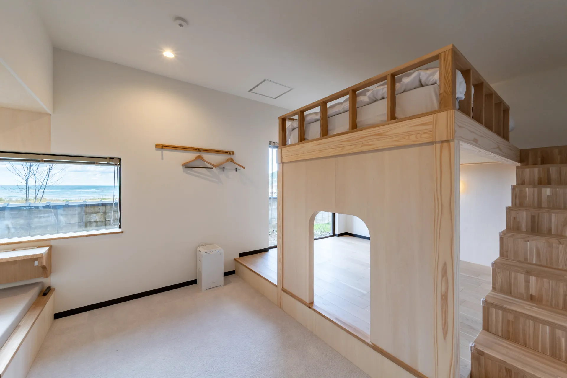 Current official site photo for standard room 102