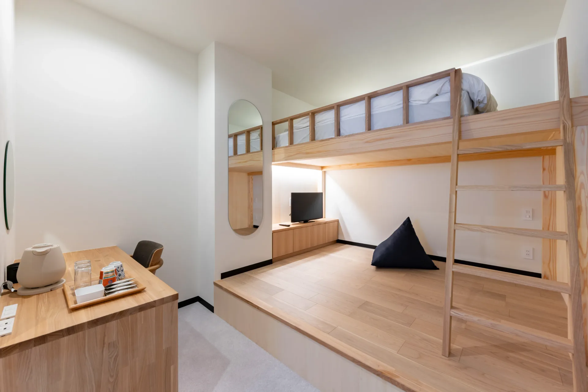 Current official site photo for standard room 103
